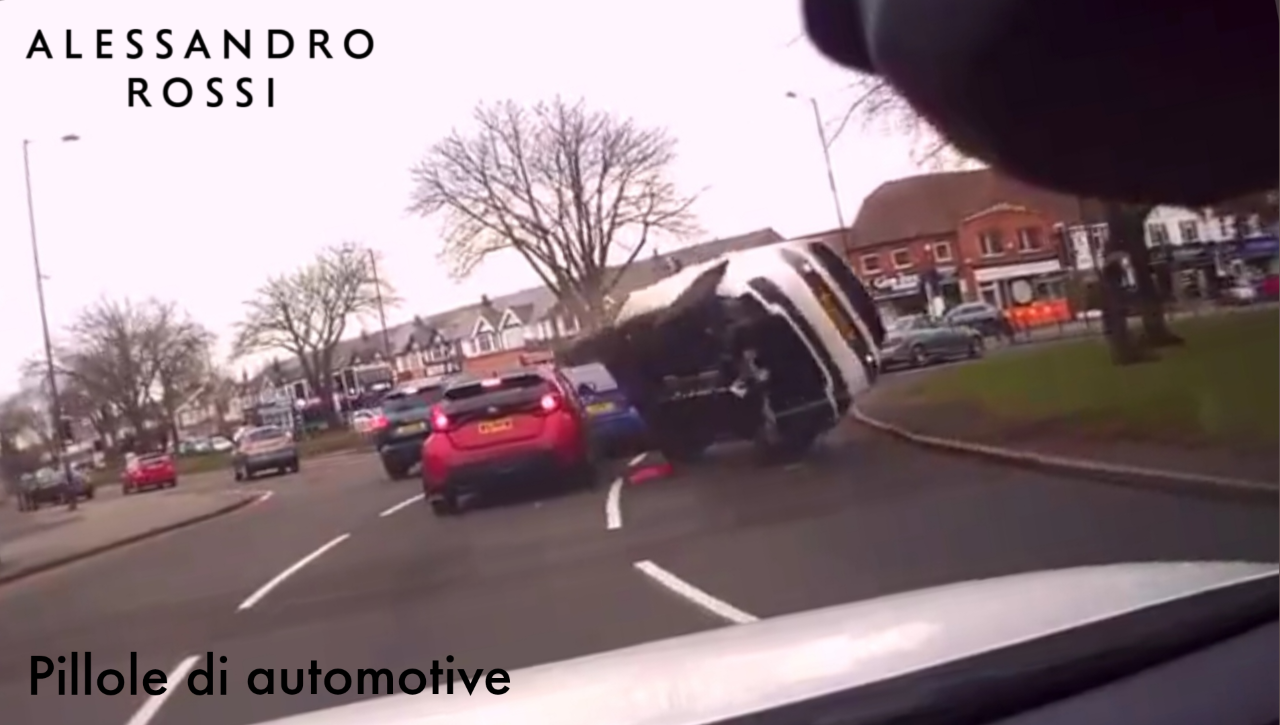 Pillole Di Automotive Tripped Rollover